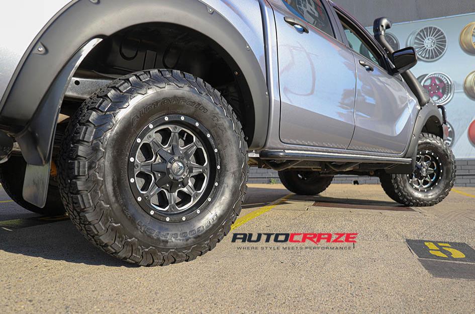 MAZDA BT 50 BOOST GLOSS BLACK MILLED ACCENTS